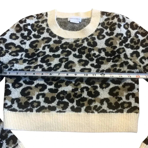 Lovers + Friends Hali Leopard Crop Sweater in Brown/Black Multi- Sz M - Picture 6 of 8